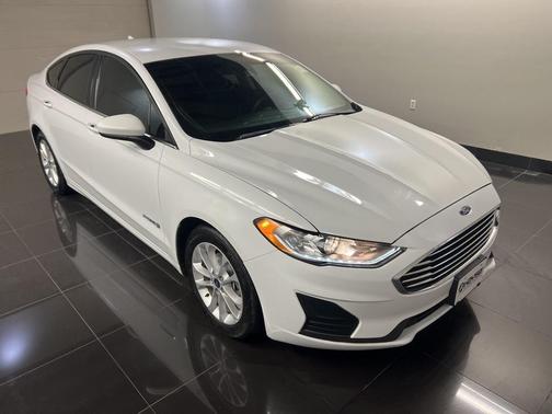 2019 Ford Fusion Hybrid SE