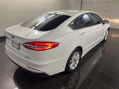 2019 Ford Fusion Hybrid SE