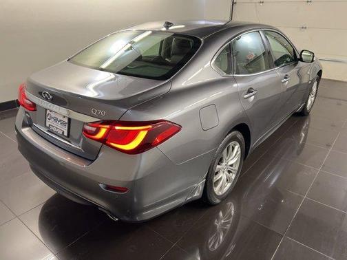 2015 INFINITI Q70 3.7X