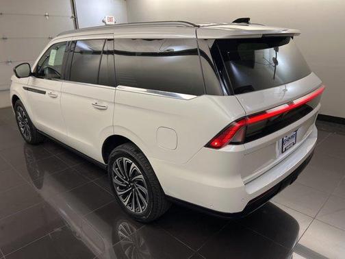 2025 Lincoln Navigator Black Label