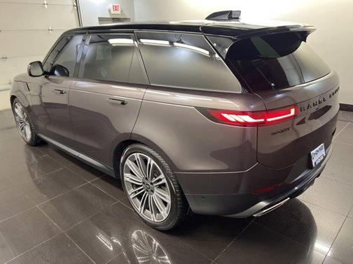2024 Land Rover Range Rover Sport SE