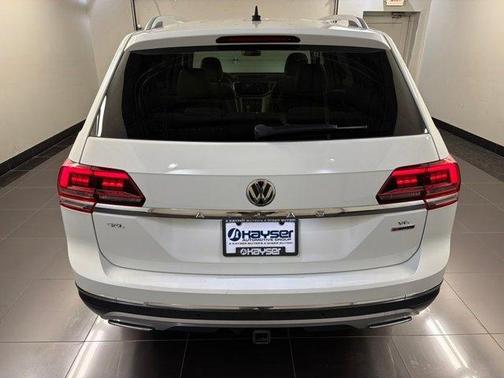 Pure White 2019 Volkswagen Atlas 3.6L SEL Premium