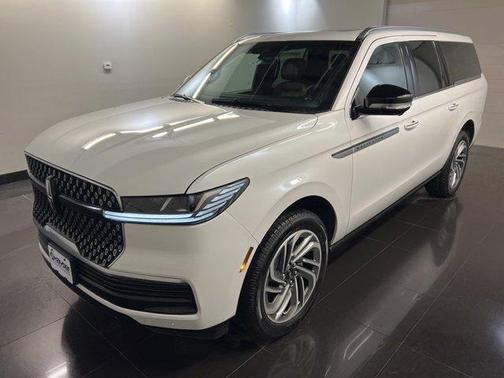 2025 Lincoln Navigator L Reserve