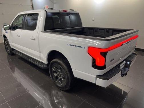 2025 Ford F-150 Lightning LARIAT