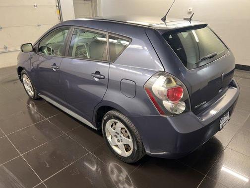 2009 Pontiac Vibe Base