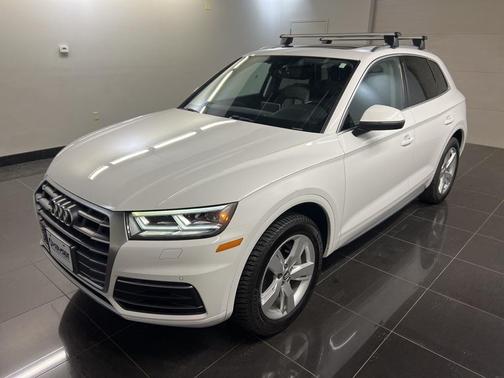 2018 Audi Q5 2.0T Premium Plus