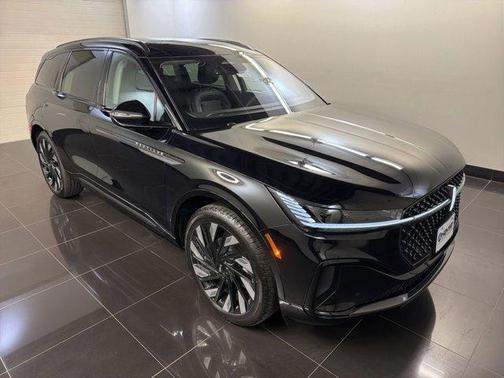 Infinite Black Metallic 2026 Lincoln Nautilus Reserve