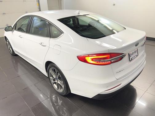 2020 Ford Fusion SEL