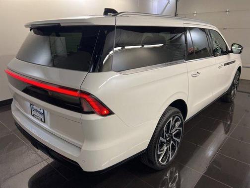 Star White 2026 Lincoln Navigator L Black Label