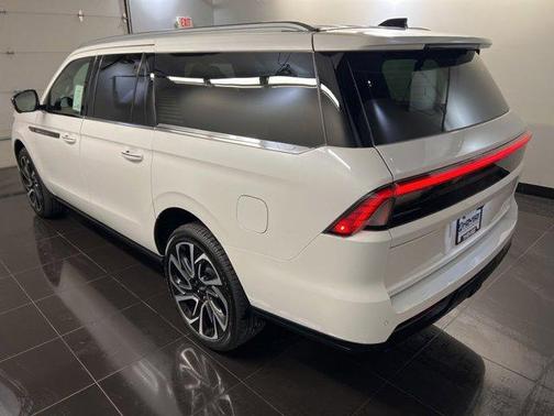 Star White 2026 Lincoln Navigator L Black Label