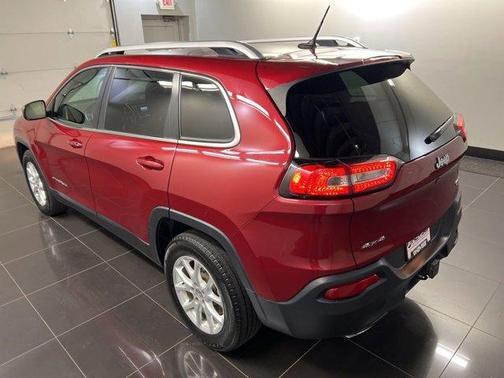 Deep Cherry Red Crystal Pearlcoat 2015 Jeep Cherokee Latitude