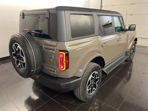 Gray 2025 Ford Bronco Outer Banks