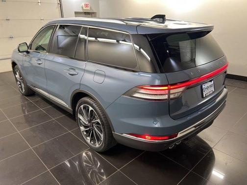 Whisper White 2026 Lincoln Aviator Reserve AWD