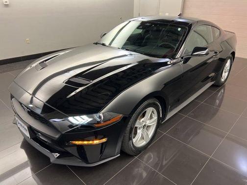 2022 Ford Mustang EcoBoost