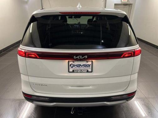 2023 Kia Carnival LX