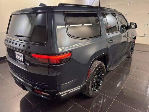 Riverrock Green 2023 Jeep Wagoneer Series II
