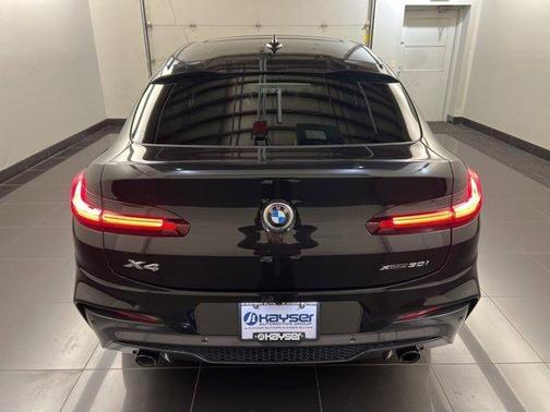 2021 BMW X4 xDrive30i