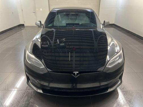 2022 Tesla Model S Plaid