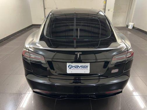2022 Tesla Model S Plaid