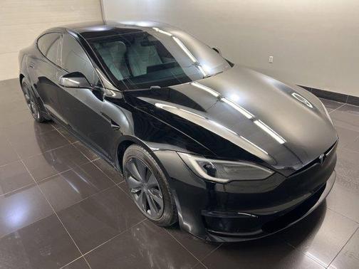 2022 Tesla Model S Plaid