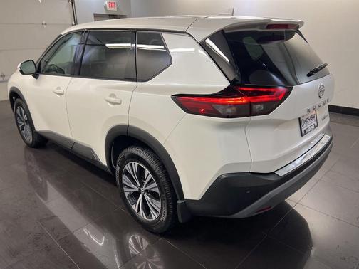 White 2021 Nissan Rogue SV