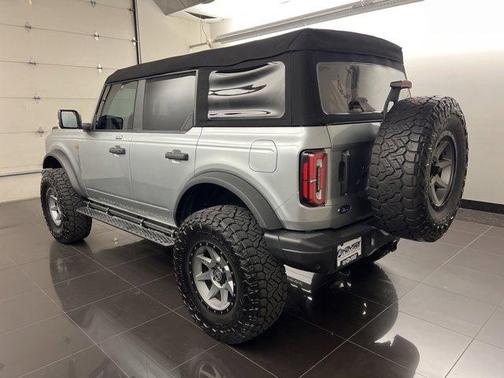 2023 Ford Bronco Badlands