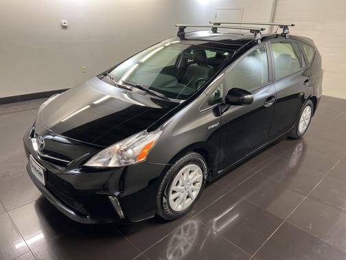 2014 Toyota Prius v Three