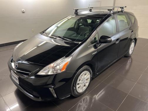 2014 Toyota Prius v Three