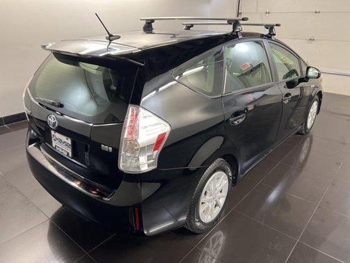 2014 Toyota Prius v Three
