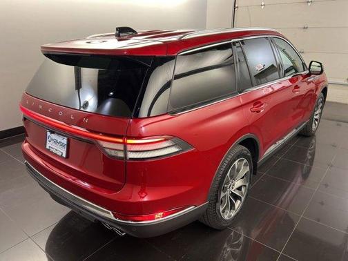 Red Carpet 2026 Lincoln Aviator Reserve AWD