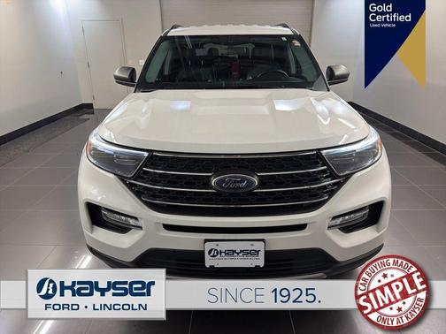 White Metallic 2023 Ford Explorer XLT