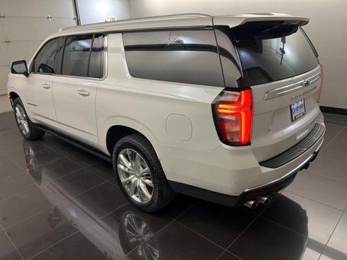 2021 Chevrolet Suburban High Country