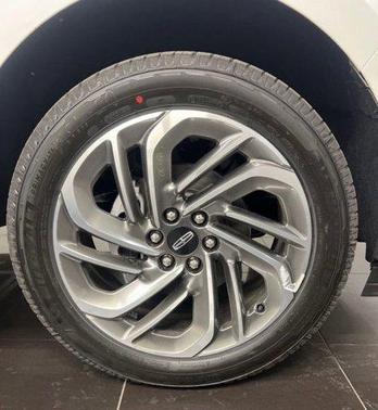 Star White 2026 Lincoln Navigator L Premiere