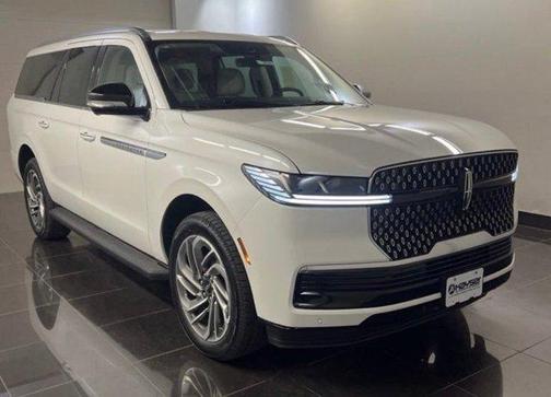 Star White 2026 Lincoln Navigator L Premiere