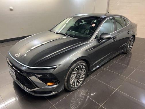 2025 Hyundai SONATA Hybrid Limited