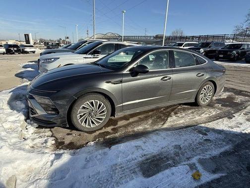 2025 Hyundai SONATA Hybrid Limited