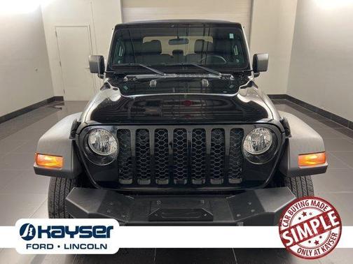 2021 Jeep Gladiator Sport