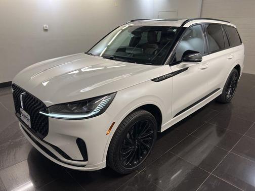 Pristine White 2026 Lincoln Aviator Reserve AWD