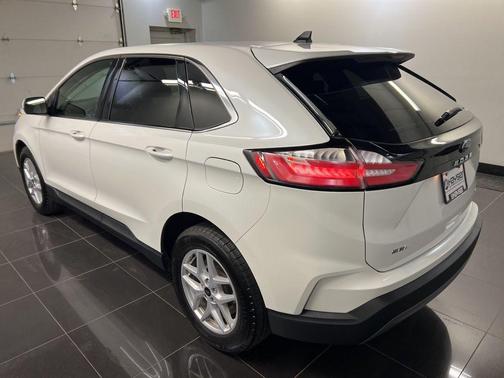 Star White 2024 Ford Edge SEL