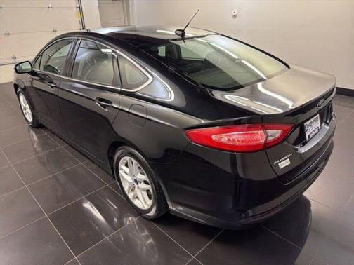 Tuxedo Black Metallic 2014 Ford Fusion SE