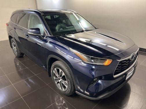 2021 Toyota Highlander Hybrid XLE