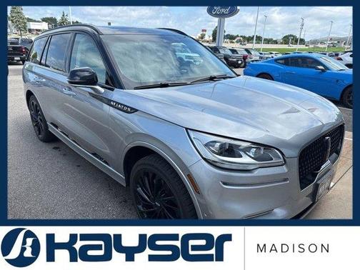 Radiance Metallic 2023 Lincoln Aviator Black Label AWD