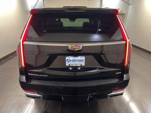 2024 Cadillac Escalade Premium Luxury