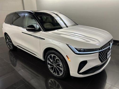 2025 Lincoln Nautilus Reserve