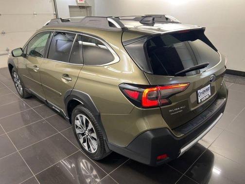 Autumn Green Metallic 2023 Subaru Outback Touring XT