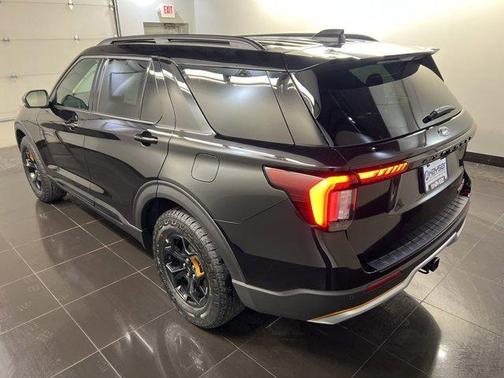 Agate Black Metallic 2026 Ford Explorer Tremor