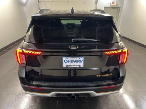 Agate Black Metallic 2026 Ford Explorer Tremor