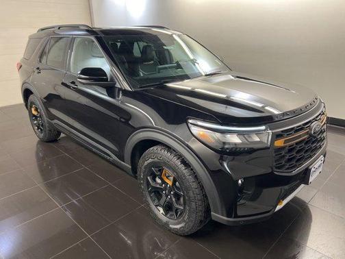 Agate Black Metallic 2026 Ford Explorer Tremor