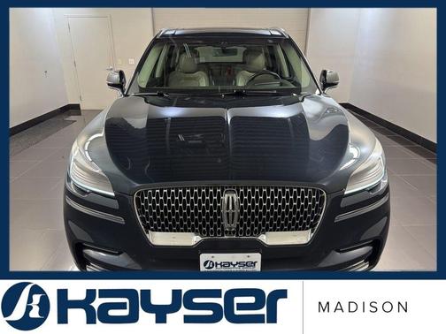 Blue Metallic 2022 Lincoln Aviator Reserve AWD