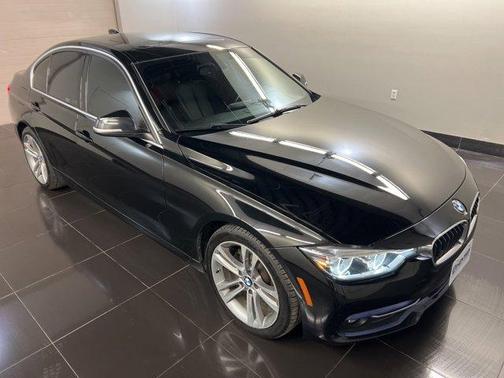 2018 BMW 330 i xDrive
